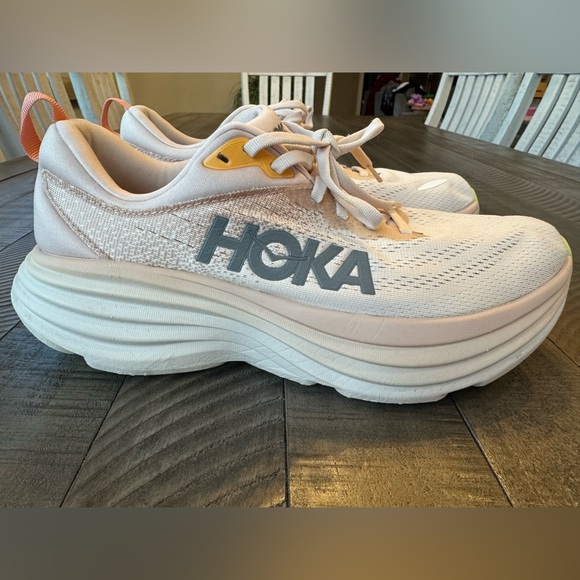 Hoka One One Bondi 8 Light Pink/Cream Athletic Shoes Women's Size 9.5 B - Picture 4 of 16